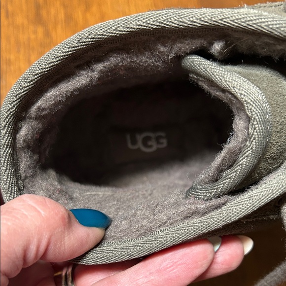UGG Women’s Neumel Taupe Suede Chukka Boots Size 7 - Picture 7 of 12